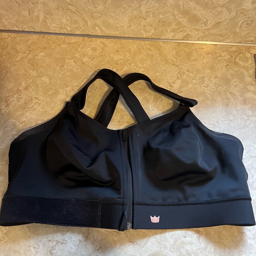 SheFit Sports Bra